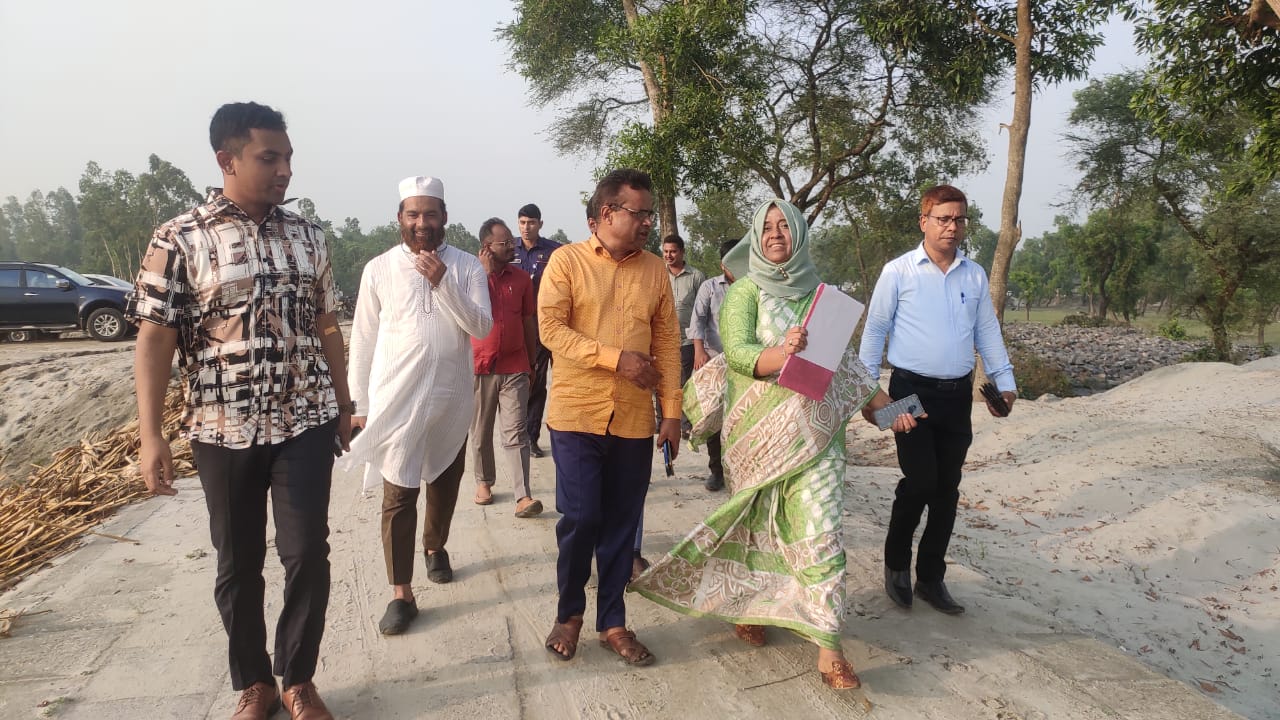 কুড়িগ্রামের বিনোদনপ্রেমী মানুষের বহুদিনের স্বপ্ন কুড়িগ্রামে একটি বিনোদন পার্ক হোক। কুড়িগ্রামের জেলা প্রশাসক নুসরাত সুলতানার উদ্যোগে ইতোমধ্যে ধরলা নদীর পূর্ব প্রান্তে 'ডিসি পার্ক' নামে সেই কাঙ্খিত পার্কটির নির্মাণ কাজ শুরু হয়েছে। বিশাল এই উন্নয়ন কর্মযজ্ঞকে বাধাগ্রস্ত করতে নামকরণ নিয়ে কিছু লোক ফেসবুকে কমেন্টের মাধ্যমে মিথ্যা প্রপাগান্ডা ছড়ানোর চেষ্টা করছে।