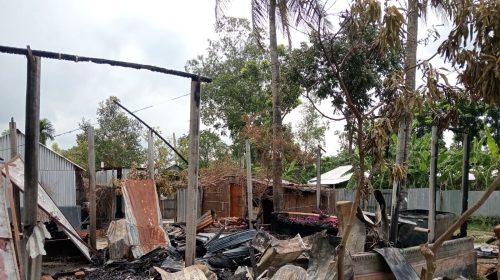 মোবাইল চুরির দায়ে খুনের ঘটনায় পাবনায় দুটি বাড়িতে অগ্নিসংযোগ, ভাঙচুর ও লুটপাট