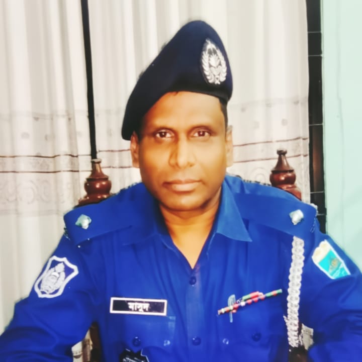 ২০১৮ সালের একটি হত্যা মামলার তদন্তে ঘুষ গ্রহণের প্রমাণ মেলায় পুলিশের বিভাগীয় বিচারে তিন বছরের জন্য ওসি থেকে এসআই পদে অবনমিত হলেন মাসুদ রানা।