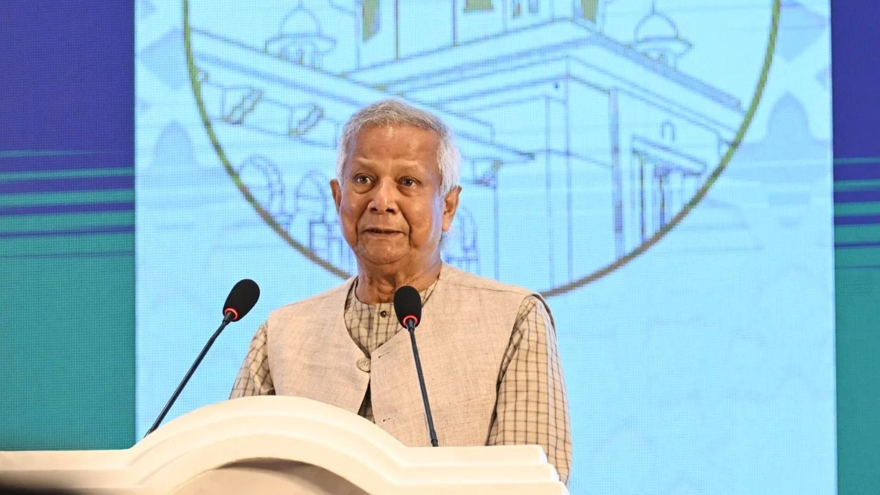 প্রধান উপদেষ্টা অধ্যাপক ড. মুহাম্মদ ইউনূস বলেছেন, স্বাধীন ও দক্ষ বিচার বিভাগ গড়ে তুলতে অন্তর্বর্তীকালীন সরকার প্রতিশ্রুতিবদ্ধ। জুলাই বিপ্লব নতুন সভ্যতা গড়ে তোলার সুযোগ করে দিয়েছে।