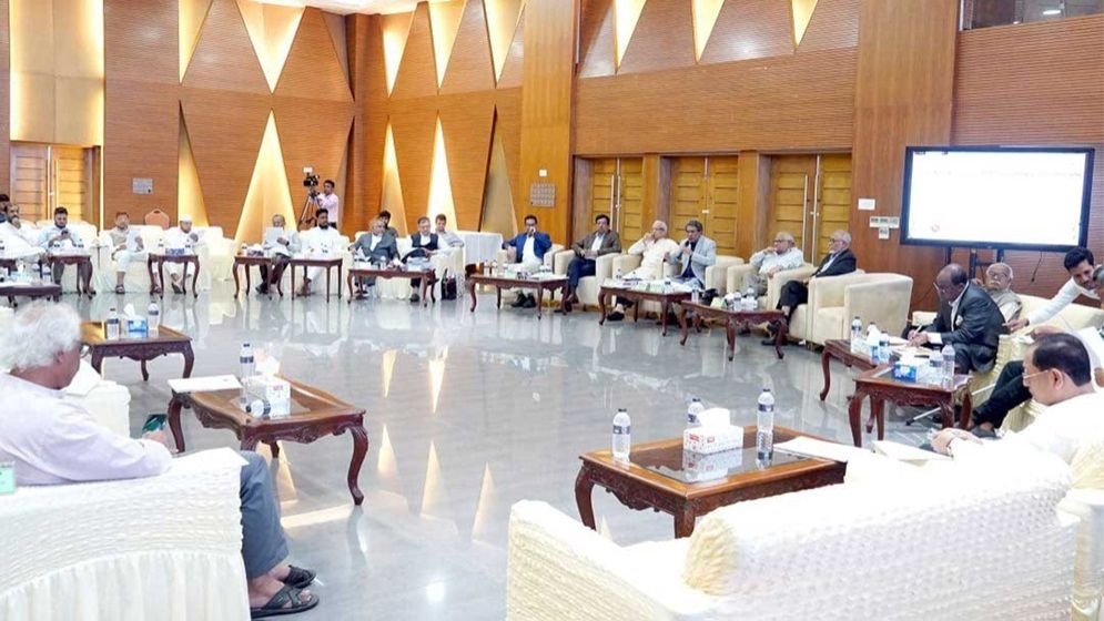 প্রধানমন্ত্রীর ইচ্ছায় জরুরি অবস্থা আর নয়